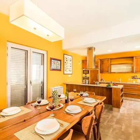公寓 Villa Miravala *